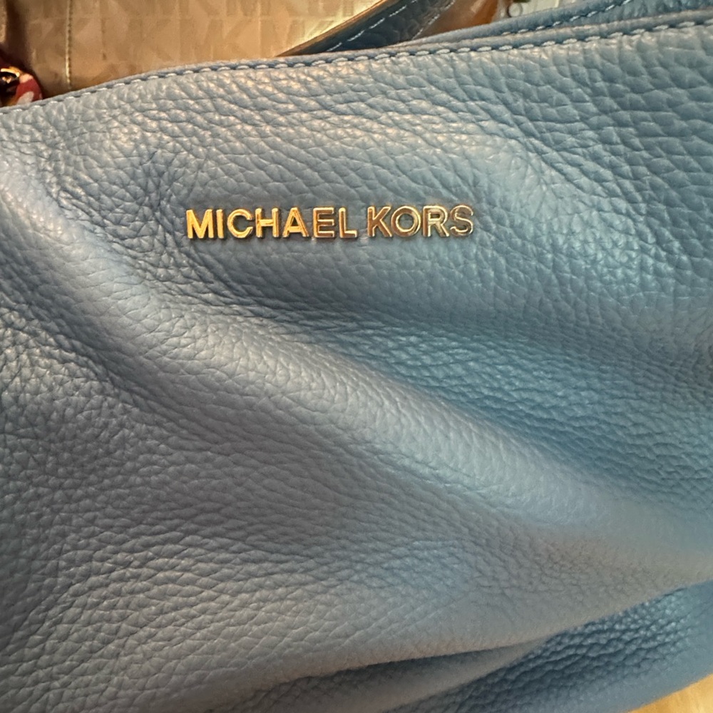 Michael Kors Ashbury Blue Leather Tote with Tassel - Picture 2 of 8